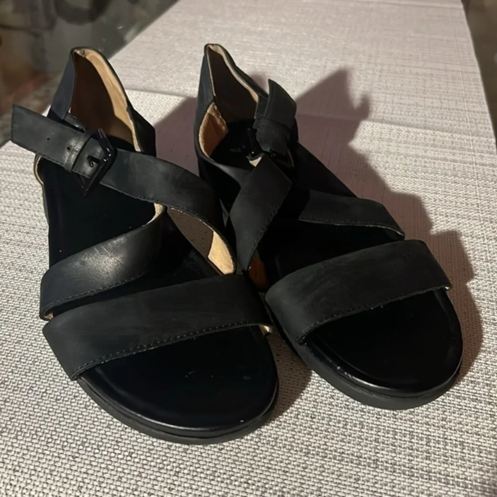 Naturalizer Riviera Wedge Sandal, leather size9.5